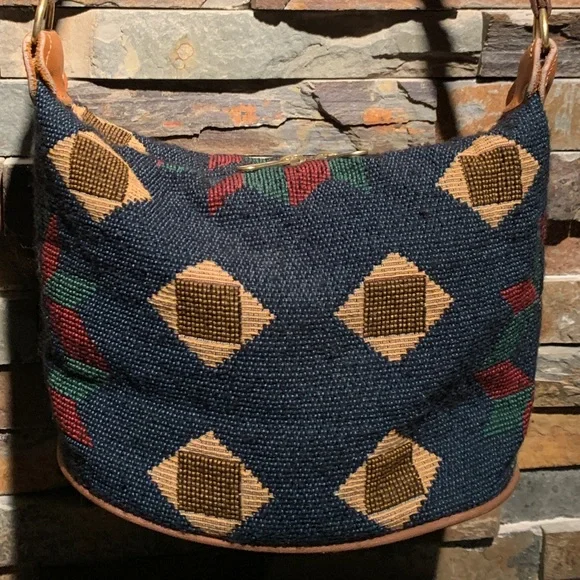 Crossbody Tapestry Aztec Print Bag - Picture 8 of 9